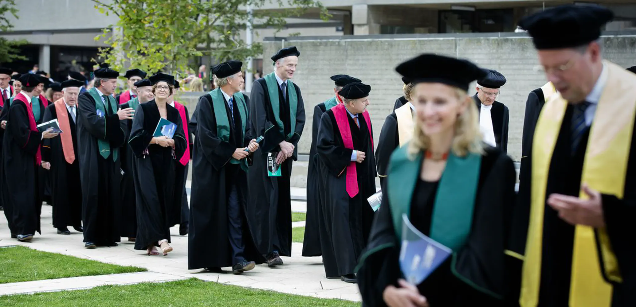 Kanttekeningen bij de diplomademocratie